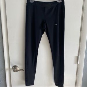 Women Nike Dri-Fit Leggings in Black sz Medium